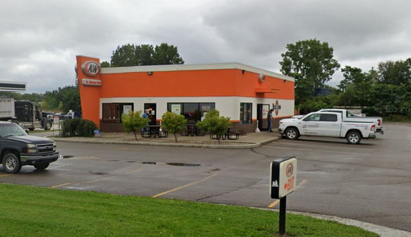 A&W Restaurant - Almont - 4549 S Van Dyke Rd